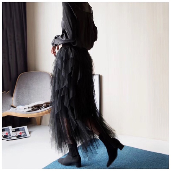 The DESPOINA Sheer Ruffle Skirt - Picture 6 of 8